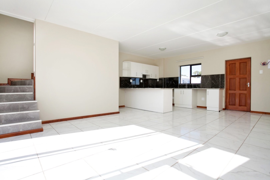 To Let 2 Bedroom Property for Rent in Parsonsvlei Eastern Cape